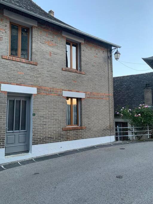 Maison De Village Avec Vue 4/5 Personnes Lou Rouchou Voutezac Bagian luar foto